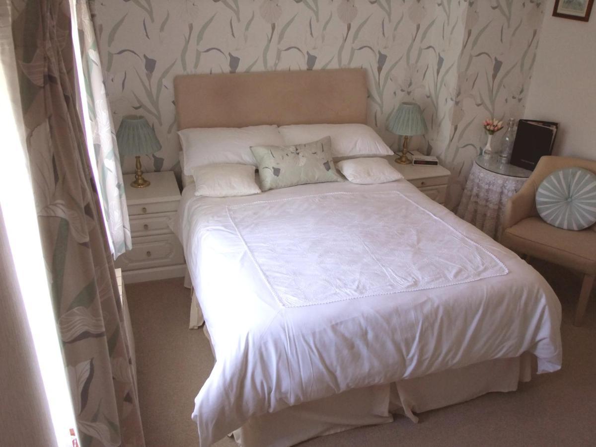 Erw-Lon Farm Bed & Breakfast Pontfaen Eksteriør bilde